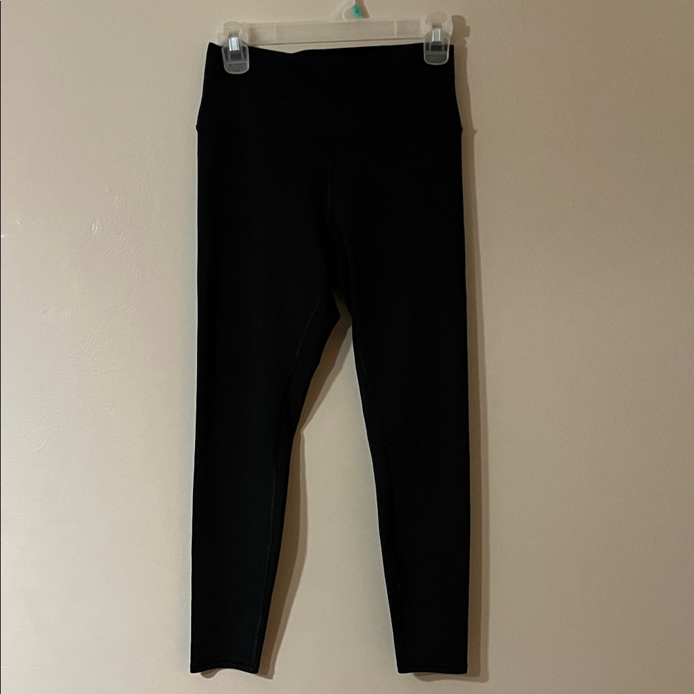 ALO Yoga  Black 3/4 Leggings
